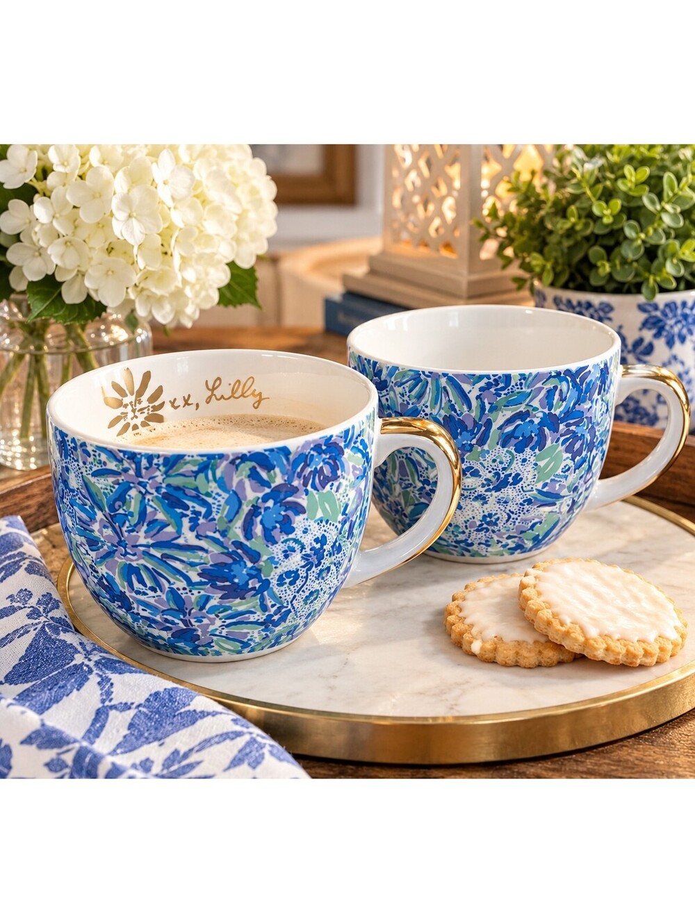 Lilly Pulitzer Soleil on Me Mugs Set of 2 Blue Floral Gold Handle 12 Oz